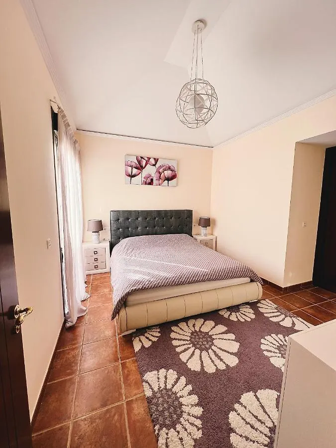 Bungalow With 2 Bedrooms, Playa La Tejita El Medano