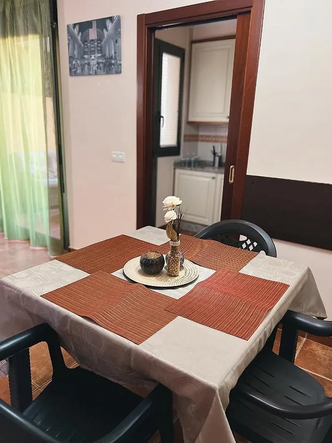 Holiday home Bungalow With 2 Bedrooms, Playa La Tejita El Medano